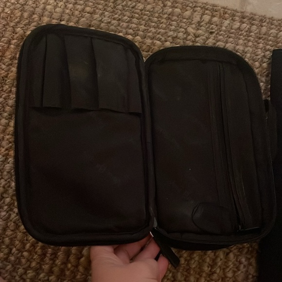 Vera Bradley makeup bag and hair straightener holder Solid Black - Picture 2 of 5